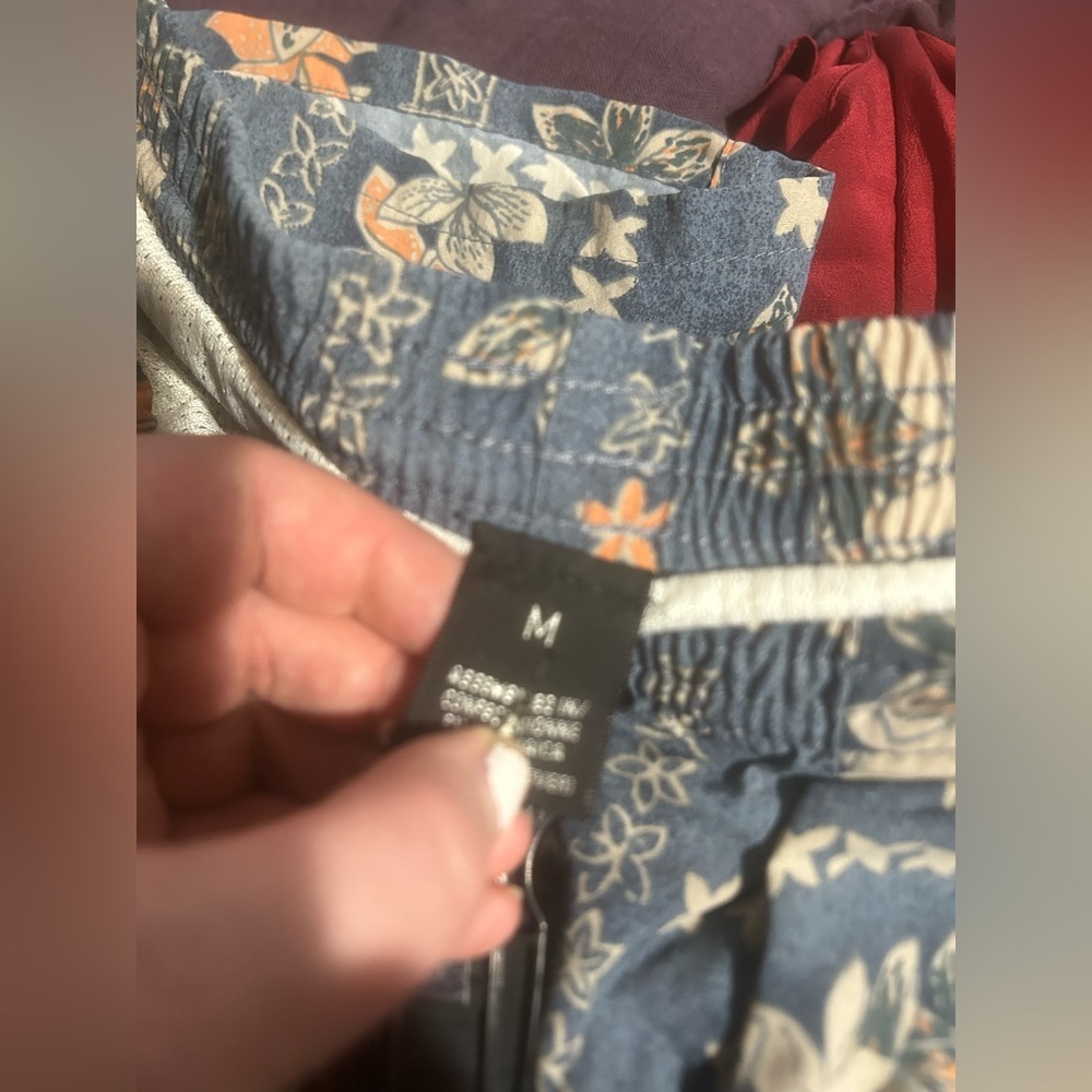 Men’s Patagonia swim trunks/shorts - Picture 7 of 9